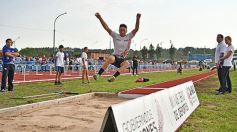 Foto de la galería: Es una realidad la pista de atletismo del Cepard en Posadas