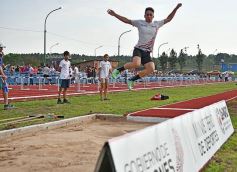 Foto de la galería: Es una realidad la pista de atletismo del Cepard en Posadas