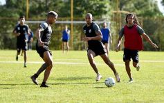 Foto de la galería: Debutó Carlos Marczuk como DT Colectivero y se trajo un empate de Santa Fe
