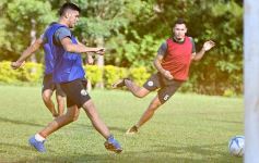 Foto de la galería: Debutó Carlos Marczuk como DT Colectivero y se trajo un empate de Santa Fe