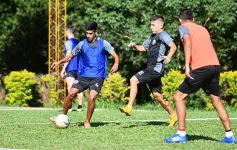 Foto de la galería: Debutó Carlos Marczuk como DT Colectivero y se trajo un empate de Santa Fe