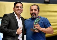 Foto de la galería: Noche de fiesta para la prensa: todos los premiados de la 12da Edición de los “Andrés Guacurarí”