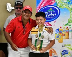 Foto de la galería: Exitoso cierre del torneo Clausura de Golf internacional Juniors en el Tacurú