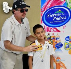 Foto de la galería: Exitoso cierre del torneo Clausura de Golf internacional Juniors en el Tacurú