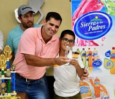 Foto de la galería: Exitoso cierre del torneo Clausura de Golf internacional Juniors en el Tacurú