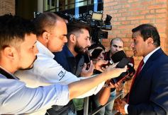 Foto de la galería: Fiesta de la democracia: juraron el gobernador y el vice y reeligieron a Carlos Rovira al frente de la Legislatura