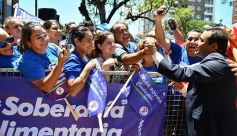 Foto de la galería: Fiesta de la democracia: juraron el gobernador y el vice y reeligieron a Carlos Rovira al frente de la Legislatura