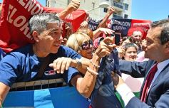 Foto de la galería: Fiesta de la democracia: juraron el gobernador y el vice y reeligieron a Carlos Rovira al frente de la Legislatura