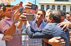 Foto de la galería: Fiesta de la democracia: juraron el gobernador y el vice y reeligieron a Carlos Rovira al frente de la Legislatura