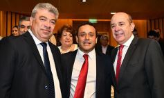Foto de la galería: Fiesta de la democracia: juraron el gobernador y el vice y reeligieron a Carlos Rovira al frente de la Legislatura
