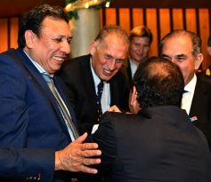 Foto de la galería: Fiesta de la democracia: juraron el gobernador y el vice y reeligieron a Carlos Rovira al frente de la Legislatura