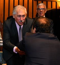Foto de la galería: Fiesta de la democracia: juraron el gobernador y el vice y reeligieron a Carlos Rovira al frente de la Legislatura