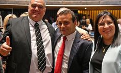 Foto de la galería: Fiesta de la democracia: juraron el gobernador y el vice y reeligieron a Carlos Rovira al frente de la Legislatura