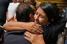 Foto de la galería: Fiesta de la democracia: juraron el gobernador y el vice y reeligieron a Carlos Rovira al frente de la Legislatura