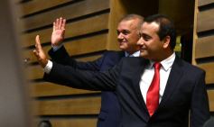 Foto de la galería: Fiesta de la democracia: juraron el gobernador y el vice y reeligieron a Carlos Rovira al frente de la Legislatura