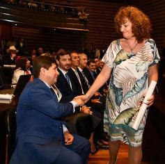 Foto de la galería: Fiesta de la democracia: juraron el gobernador y el vice y reeligieron a Carlos Rovira al frente de la Legislatura