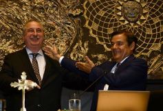 Foto de la galería: Fiesta de la democracia: juraron el gobernador y el vice y reeligieron a Carlos Rovira al frente de la Legislatura