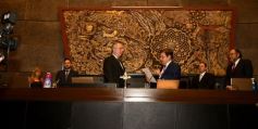 Foto de la galería: Fiesta de la democracia: juraron el gobernador y el vice y reeligieron a Carlos Rovira al frente de la Legislatura