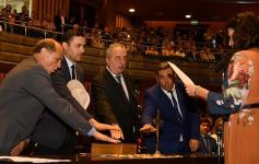 Foto de la galería: Fiesta de la democracia: juraron el gobernador y el vice y reeligieron a Carlos Rovira al frente de la Legislatura