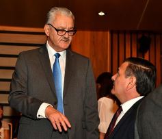 Foto de la galería: Fiesta de la democracia: juraron el gobernador y el vice y reeligieron a Carlos Rovira al frente de la Legislatura