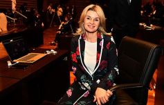 Foto de la galería: Fiesta de la democracia: juraron el gobernador y el vice y reeligieron a Carlos Rovira al frente de la Legislatura