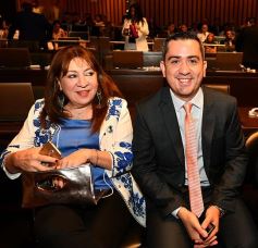 Foto de la galería: Fiesta de la democracia: juraron el gobernador y el vice y reeligieron a Carlos Rovira al frente de la Legislatura