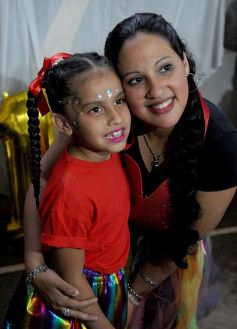 Foto de la galería: Emoción, lágrimas y alegría en el cierre del año del Colegio del Carmen