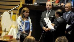 Foto de la galería: Postales de la jura de los ministros del nuevo gabinete provincial