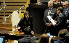 Foto de la galería: Postales de la jura de los ministros del nuevo gabinete provincial