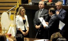 Foto de la galería: Postales de la jura de los ministros del nuevo gabinete provincial