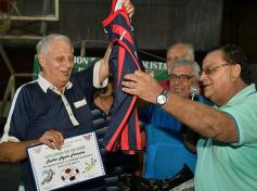 Foto de la galería: Homenajearon a leyendas del fútbol misionero