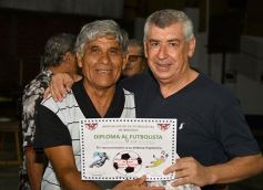 Foto de la galería: Homenajearon a leyendas del fútbol misionero