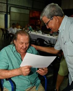 Foto de la galería: Homenajearon a leyendas del fútbol misionero