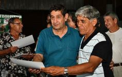 Foto de la galería: Homenajearon a leyendas del fútbol misionero