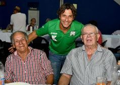 Foto de la galería: Homenajearon a leyendas del fútbol misionero