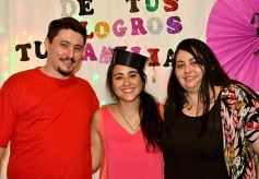 Foto de la galería: Paula se recibió de diseñadora y la familia celebró a lo grande