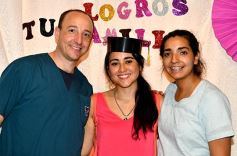 Foto de la galería: Paula se recibió de diseñadora y la familia celebró a lo grande