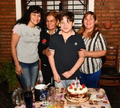 Foto de la galería: El cumple de Guido y nuestros amigos de siempre en estas imperdibles galerías