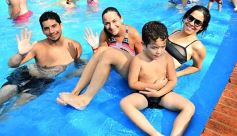 Foto de la galería: Navidad en la pileta del IPLyC