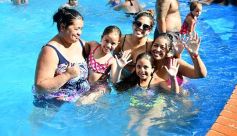 Foto de la galería: Navidad en la pileta del IPLyC