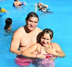 Foto de la galería: Navidad en la pileta del IPLyC