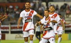 Sixto Fotografías. Deportes. Torneo Regional Federal Amateur - Guaraní demolió a Deportivo Jardín y es puntero en su grupo del Regional Amateur