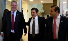 Sixto Fotografías. Sociedad. Cámara de Diputados - Passalacqua inauguró el período de sesiones 2019 en la Legislatura misionera y anunció el Programa ‘Construyo Mi Casa’