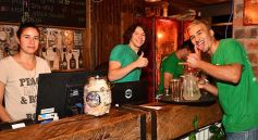 Foto de la galería: Fabio Gasser, a puro rock en Beerlín