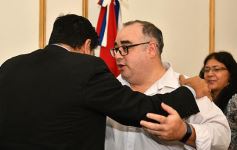 Foto de la galería: Juraron como ministros Samuel López y Joselo Schuap