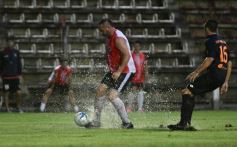 Foto de la galería: En su primer amistoso de pretemporada, Guaraní goleó a un combinado encarnaceno