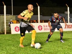 Foto de la galería: Crucero cayó de local por la Copa Argentina ante Pronunciamiento