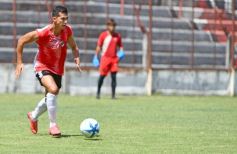 Foto de la galería: Guaraní derrotó a Atlético Posadas en otra jornada de amistosos en Villa Sarita