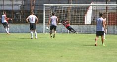 Foto de la galería: Guaraní derrotó a Atlético Posadas en otra jornada de amistosos en Villa Sarita