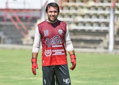 Foto de la galería: Guaraní derrotó a Atlético Posadas en otra jornada de amistosos en Villa Sarita